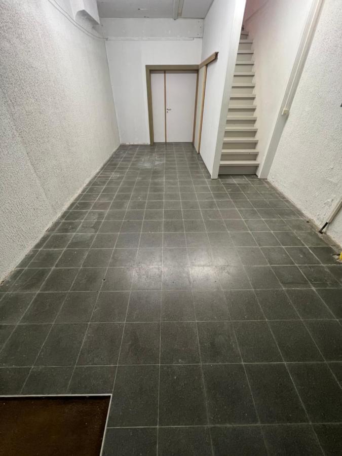 Апартаменты Ruim App. Met Grote Garage Ипр Экстерьер фото